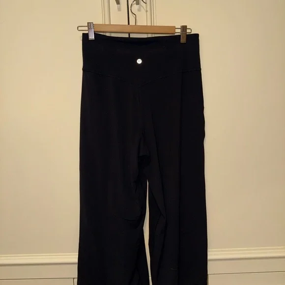 Lululemon Athletica Align Super-High-Rise Wide-Leg Crop 23" Women’s Size 8 - Picture 3 of 7